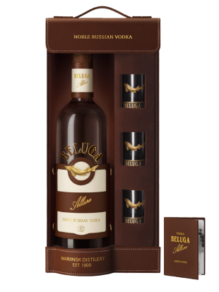 Beluga Allure Vodka 0,7 l gift pack with 3 shots, leather